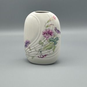 Vintage Toyo “Morning Glory” Designed By Magie Porcelain Draped Vase 6 1/4”